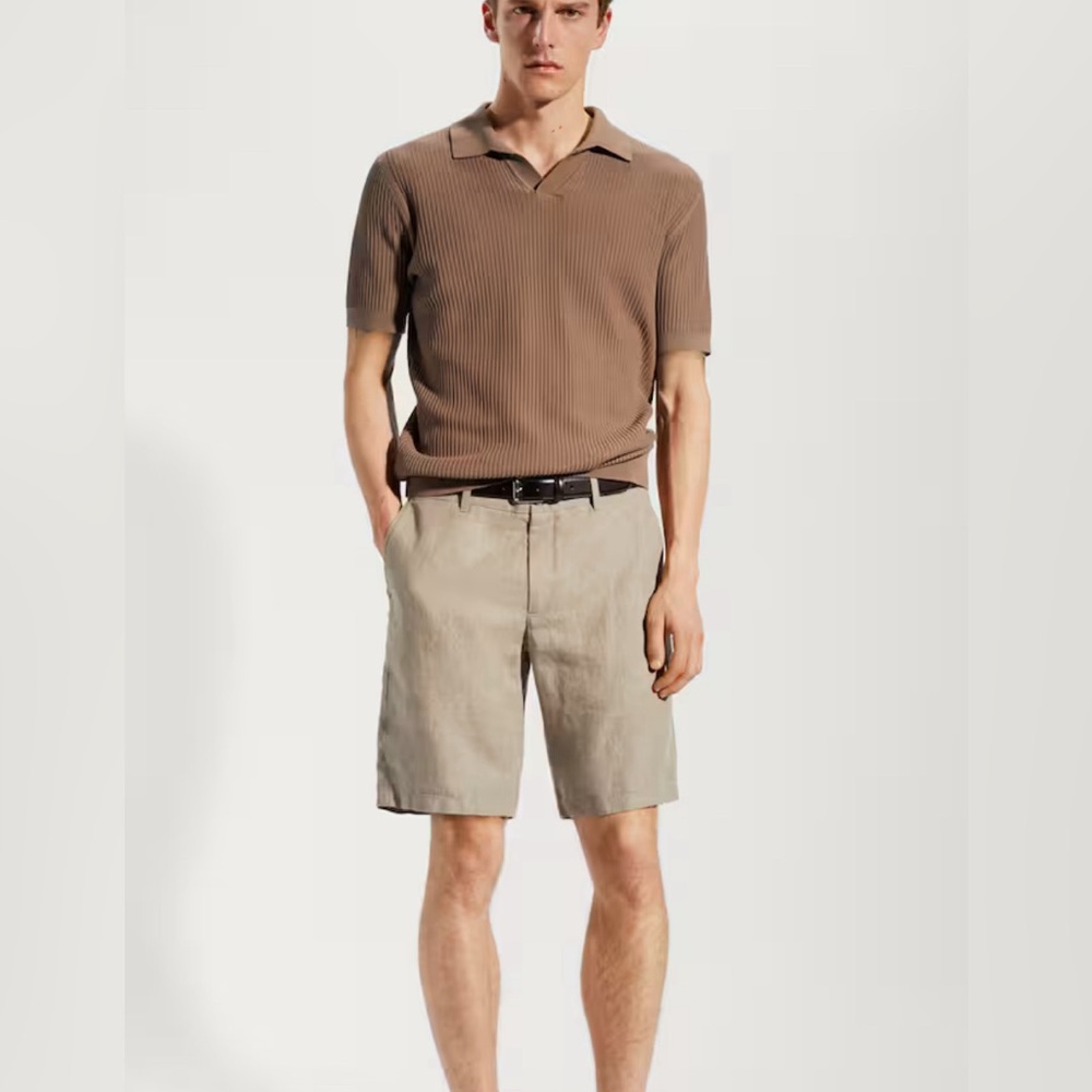 Mango 100% Linen Khaki Shorts. NWOT. Size S. 30.